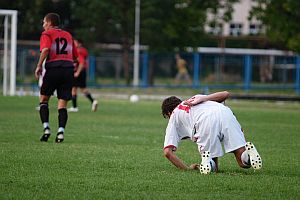 Folsom chiropractor treats soccer injuries